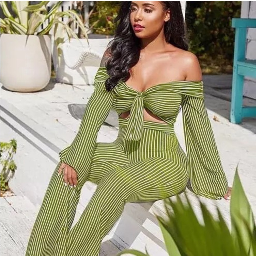 Two Piece Set